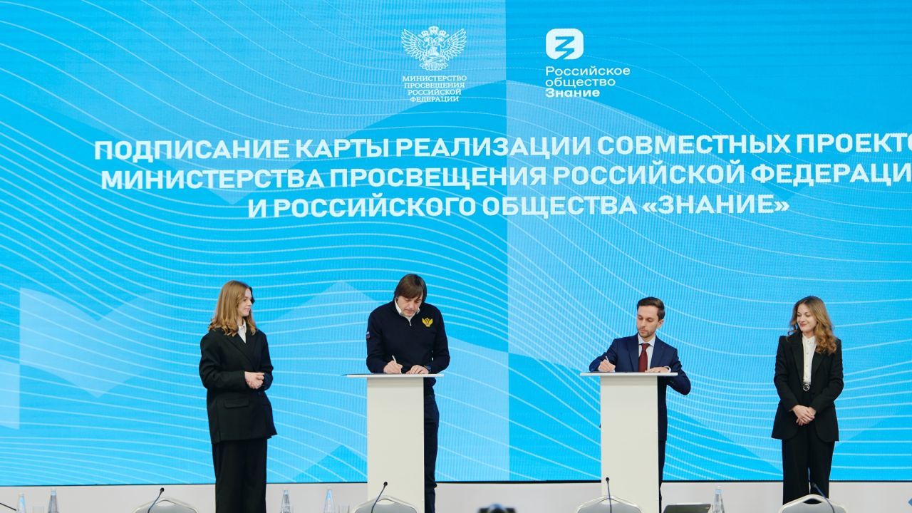 e8cc366def3d78ec6509_2000x.jpg